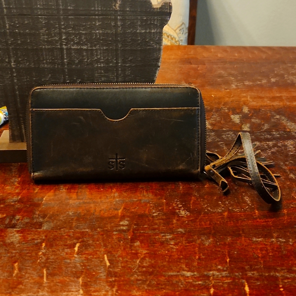 STS Brown soft leather wallet/wristlet